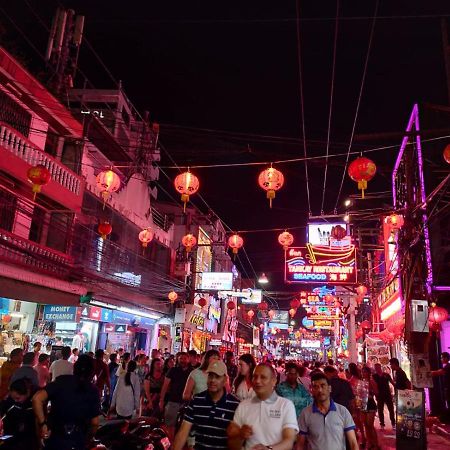 Walking Street Encore Hotel Паттайя Экстерьер фото